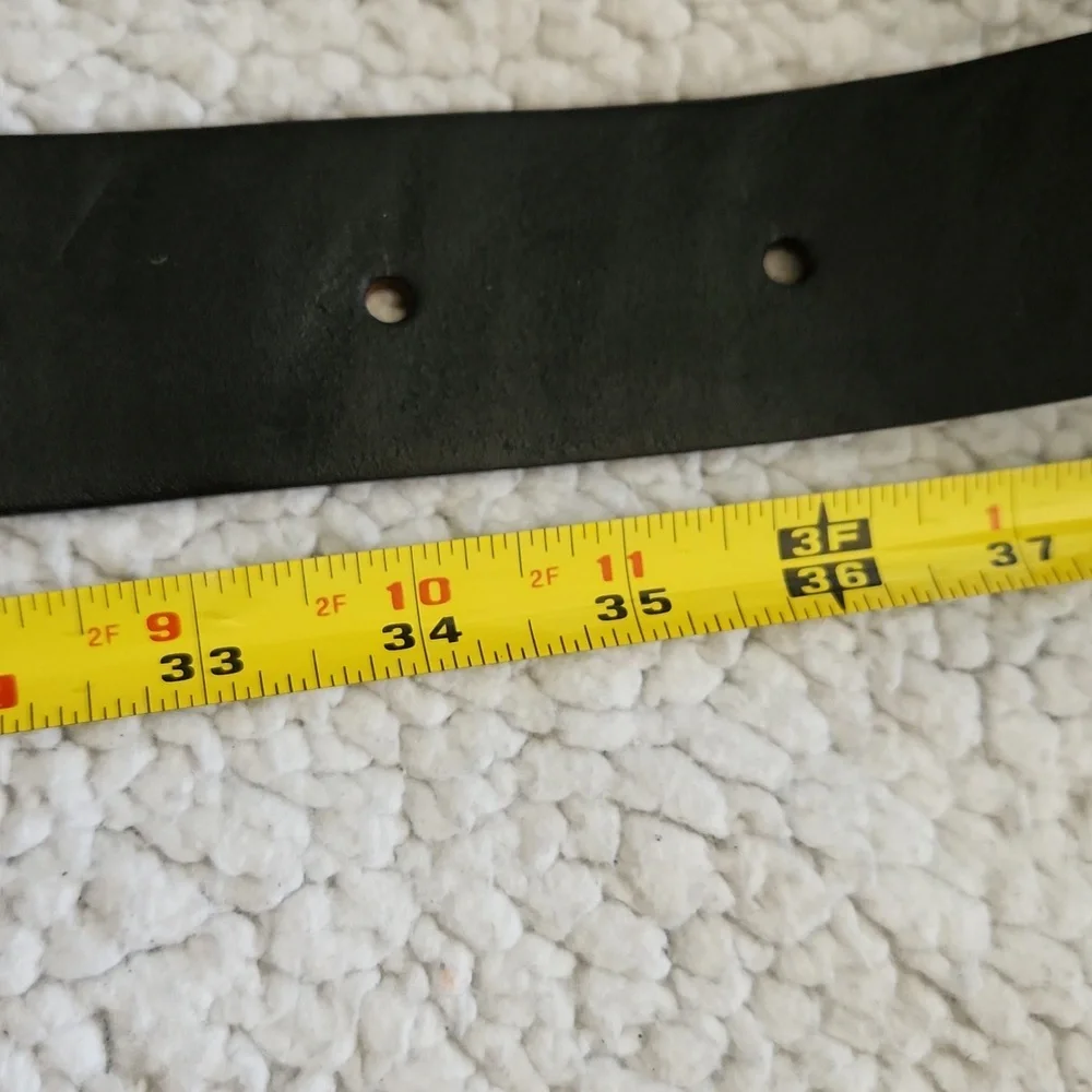 Black leather belt w/ black leather buckle Sz 36